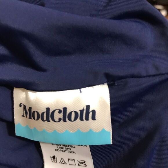 Modcloth NWOT Floral Plunge Swimsuit Size Large - Picture 7 of 9